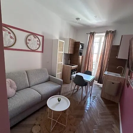 Moon 23 - 2p Apartament